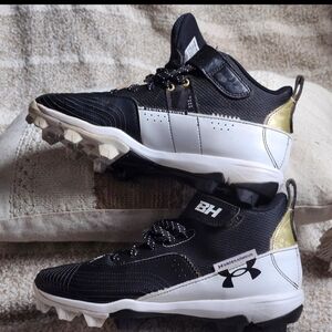 Under Armour Kids Black and Gold Cleats